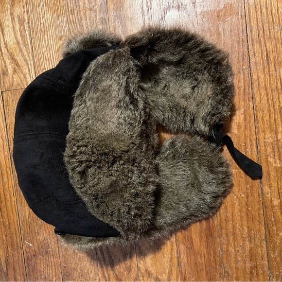 Trapper Hat - Picture 5 of 5